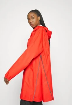 VAUDE Comyou Poncho Coat - Waterproof Jacket - Flame 15 VAUDE Comyou Poncho Coat - Waterproof Jacket - Flame -Vaude 15e828ee0f244aafb0d04cda40f8e311