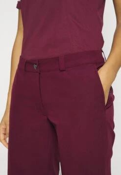 VAUDE Womens Cyclist - Outdoor Shorts - Cassis -Vaude 225c6f99c11648b6a380bde3f06533c0