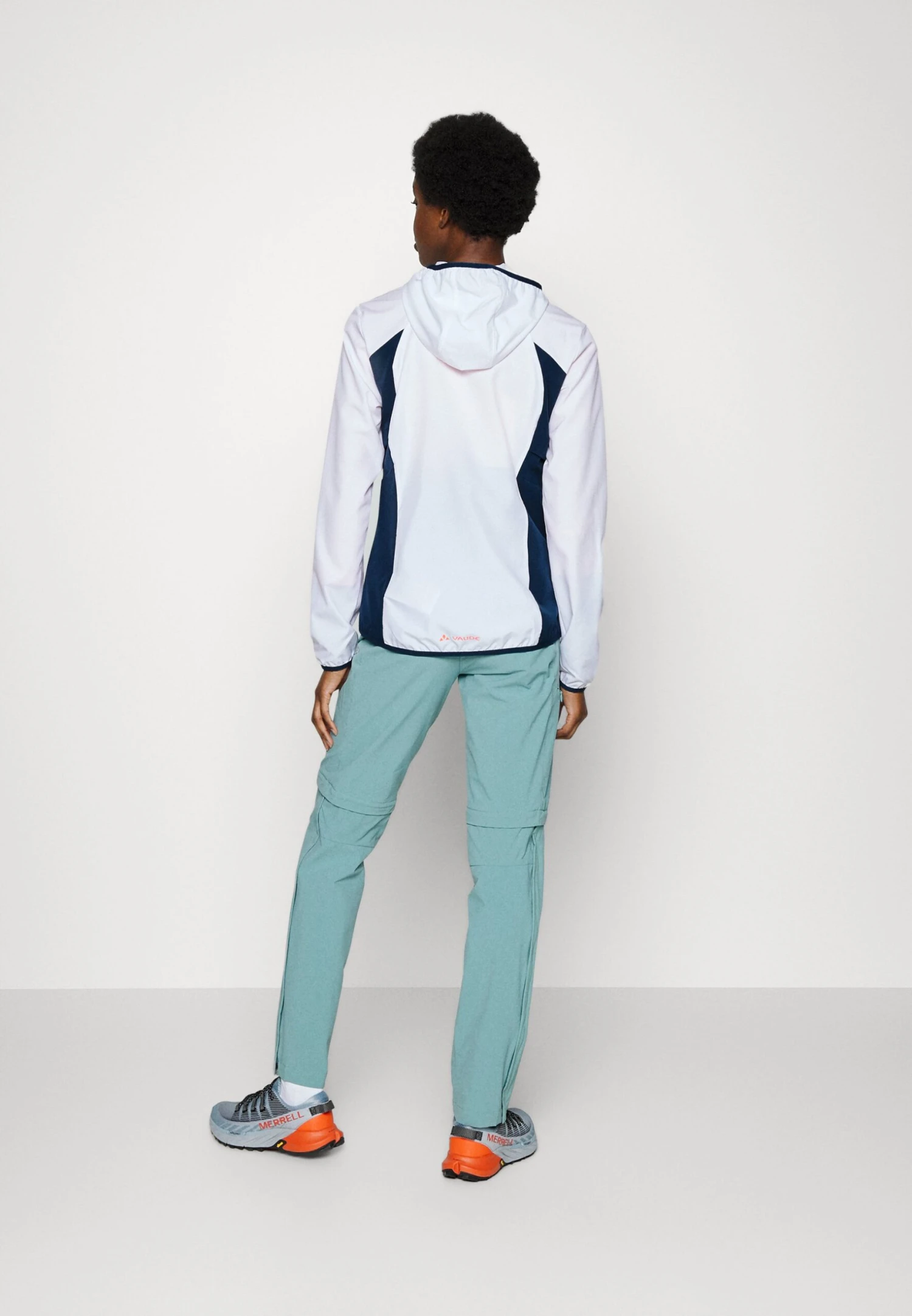 VAUDE Womens Qimsa Air Jacket - Soft Shell Jacket - White 5 VAUDE Womens Qimsa Air Jacket - Soft Shell Jacket - White - Image 3