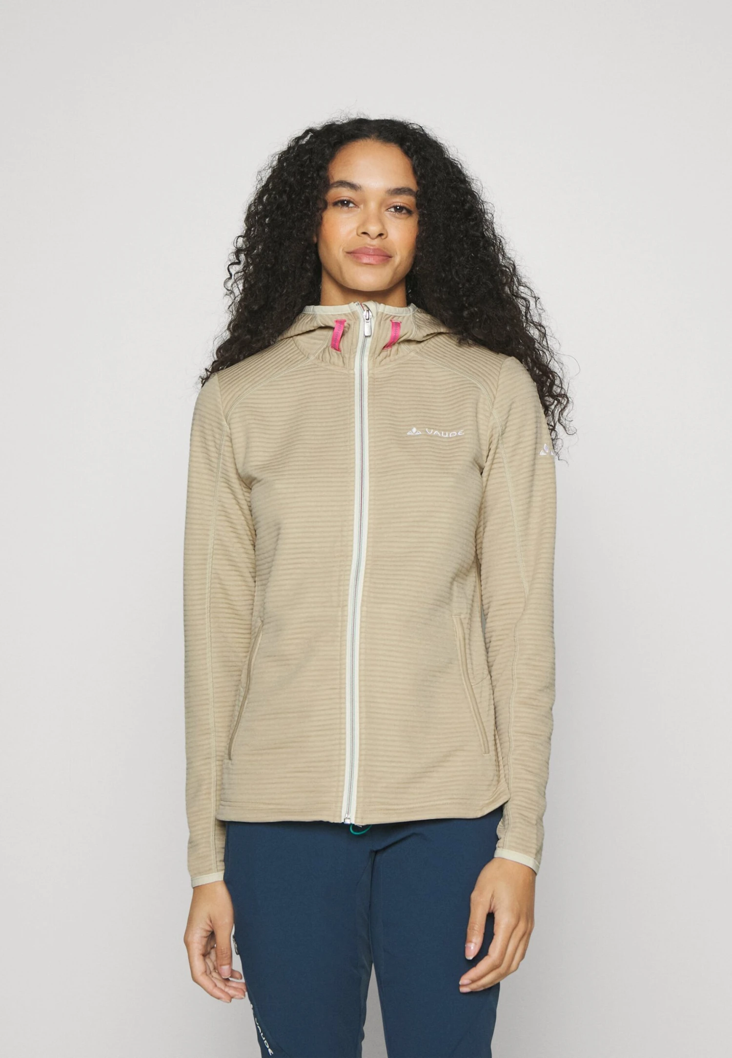 VAUDE Womens Skomer Hiking Jacket - Training Jacket - Beige 3 VAUDE Womens Skomer Hiking Jacket - Training Jacket - Beige