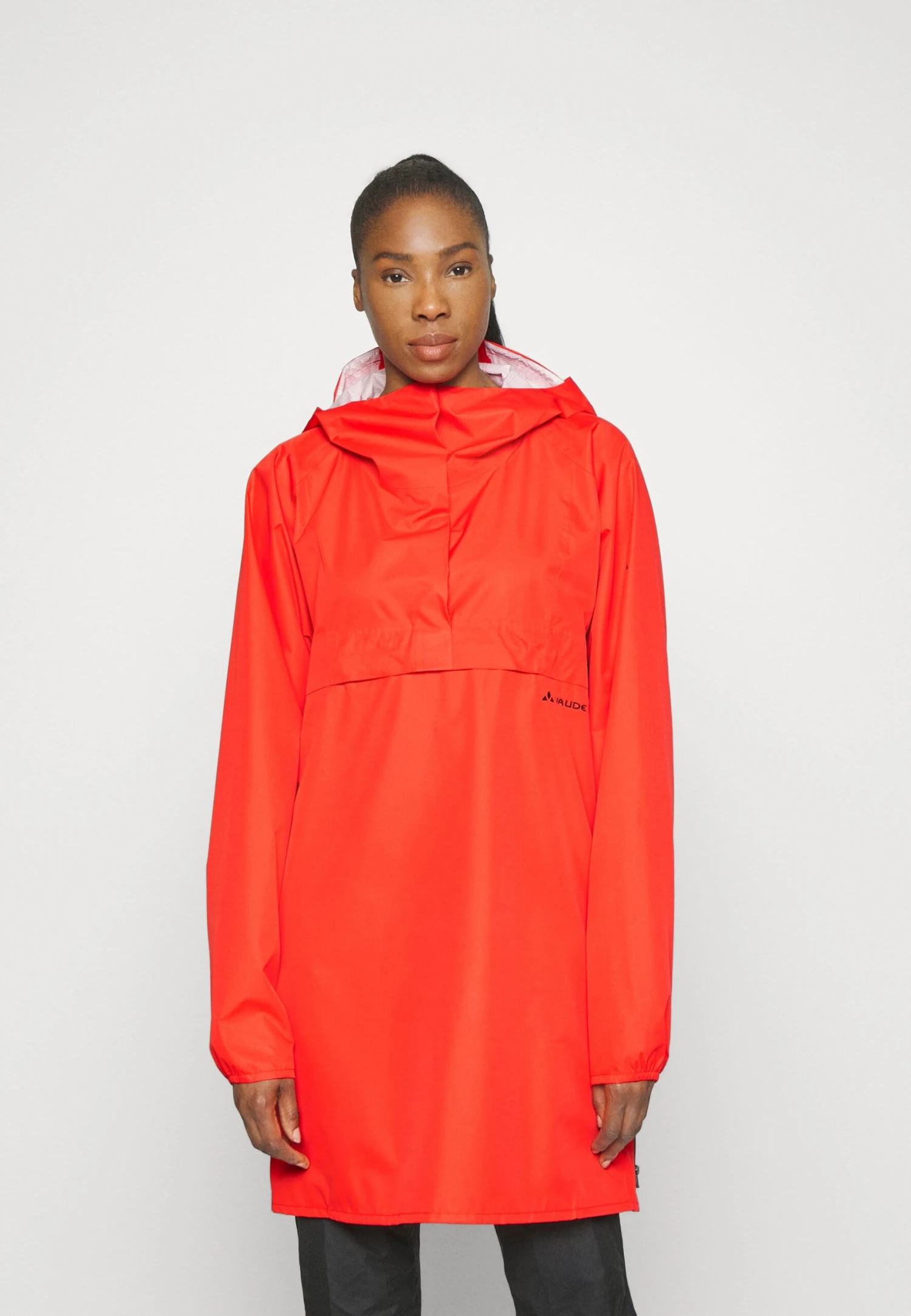 VAUDE Comyou Poncho Coat - Waterproof Jacket - Flame 5 VAUDE Comyou Poncho Coat - Waterproof Jacket - Flame - Image 3