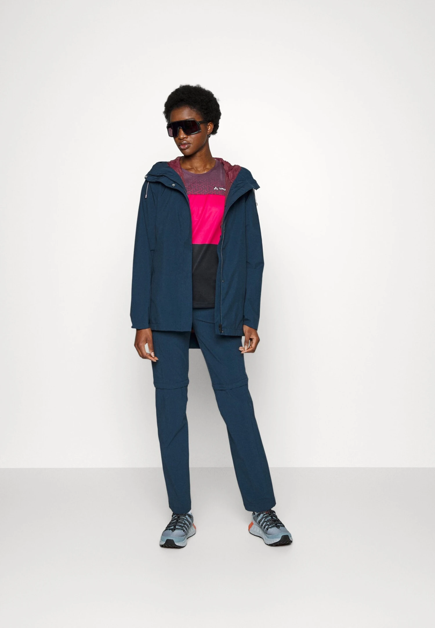 VAUDE Womens Mineo Jacket - Soft Shell Jacket - Dark Sea 4 VAUDE Womens Mineo Jacket - Soft Shell Jacket - Dark Sea - Image 2