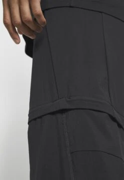 VAUDE Farley Stretch- Outdoor Trousers - Black -Vaude 62437a67e1a34a7fb6a055eb14f75621