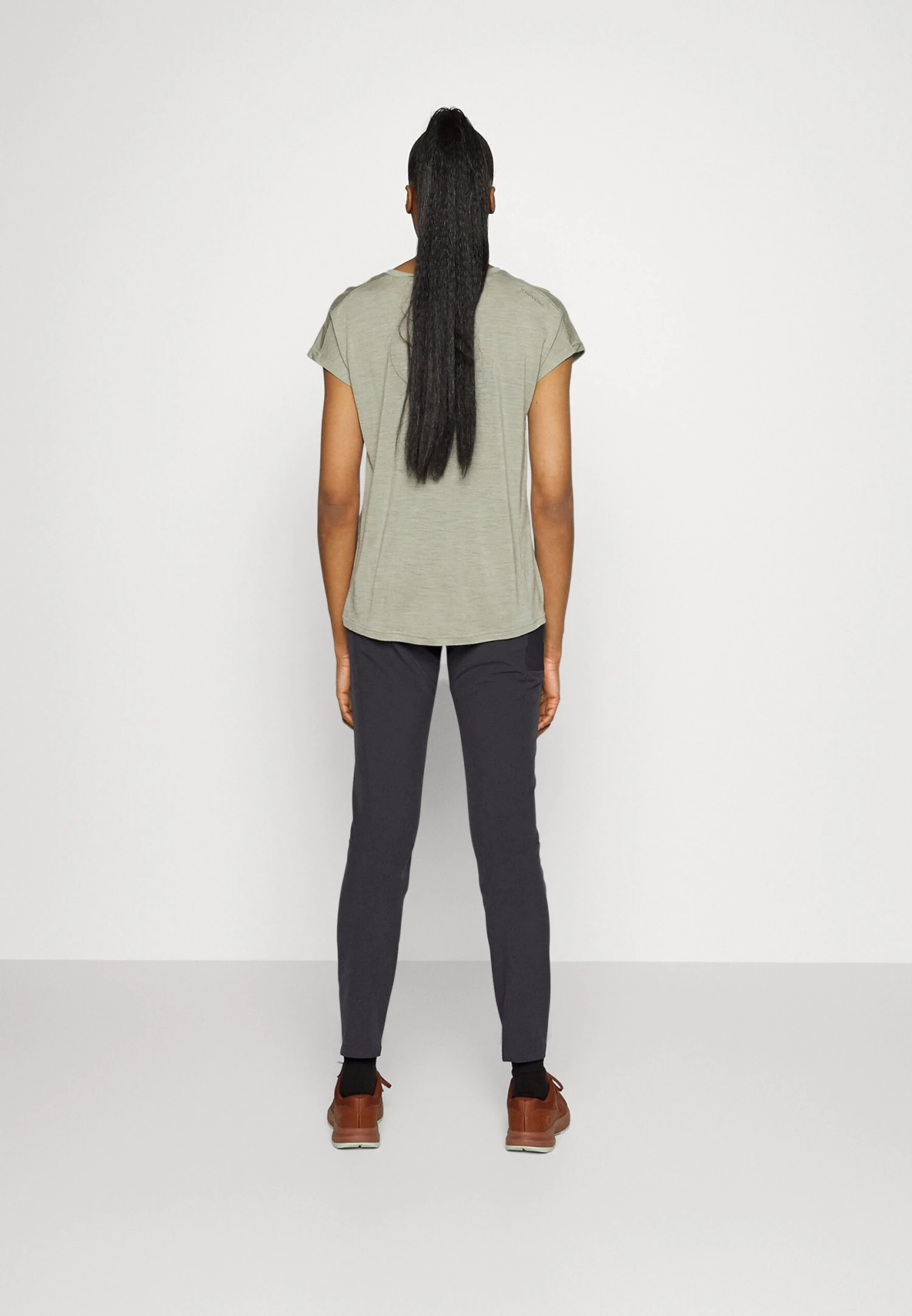 VAUDE Women'S Elope Slim Fit Pants - Trousers - Phantom Black 5 VAUDE Women'S Elope Slim Fit Pants - Trousers - Phantom Black - Image 3