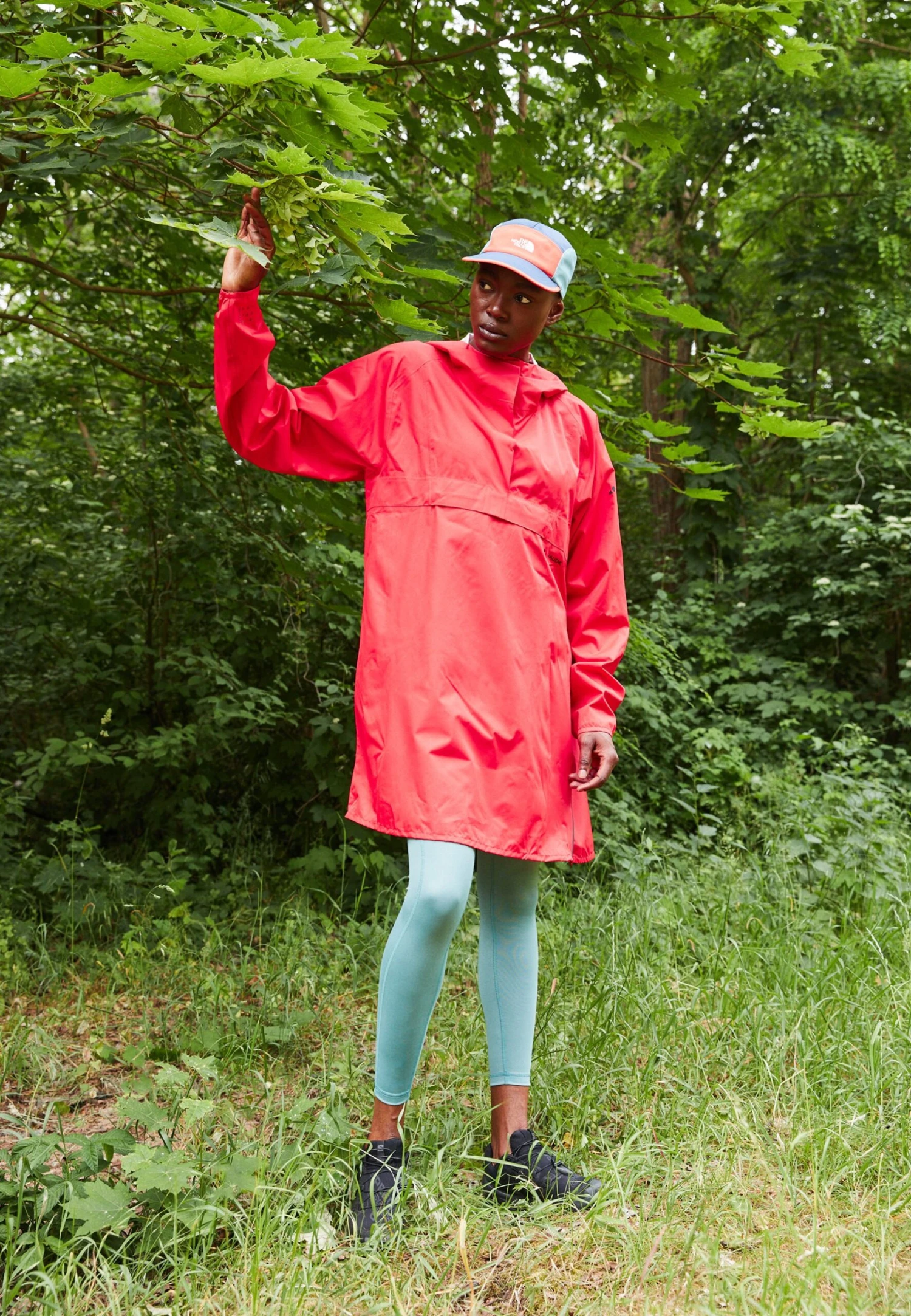 VAUDE Comyou Poncho Coat - Waterproof Jacket - Flame 4 VAUDE Comyou Poncho Coat - Waterproof Jacket - Flame - Image 2