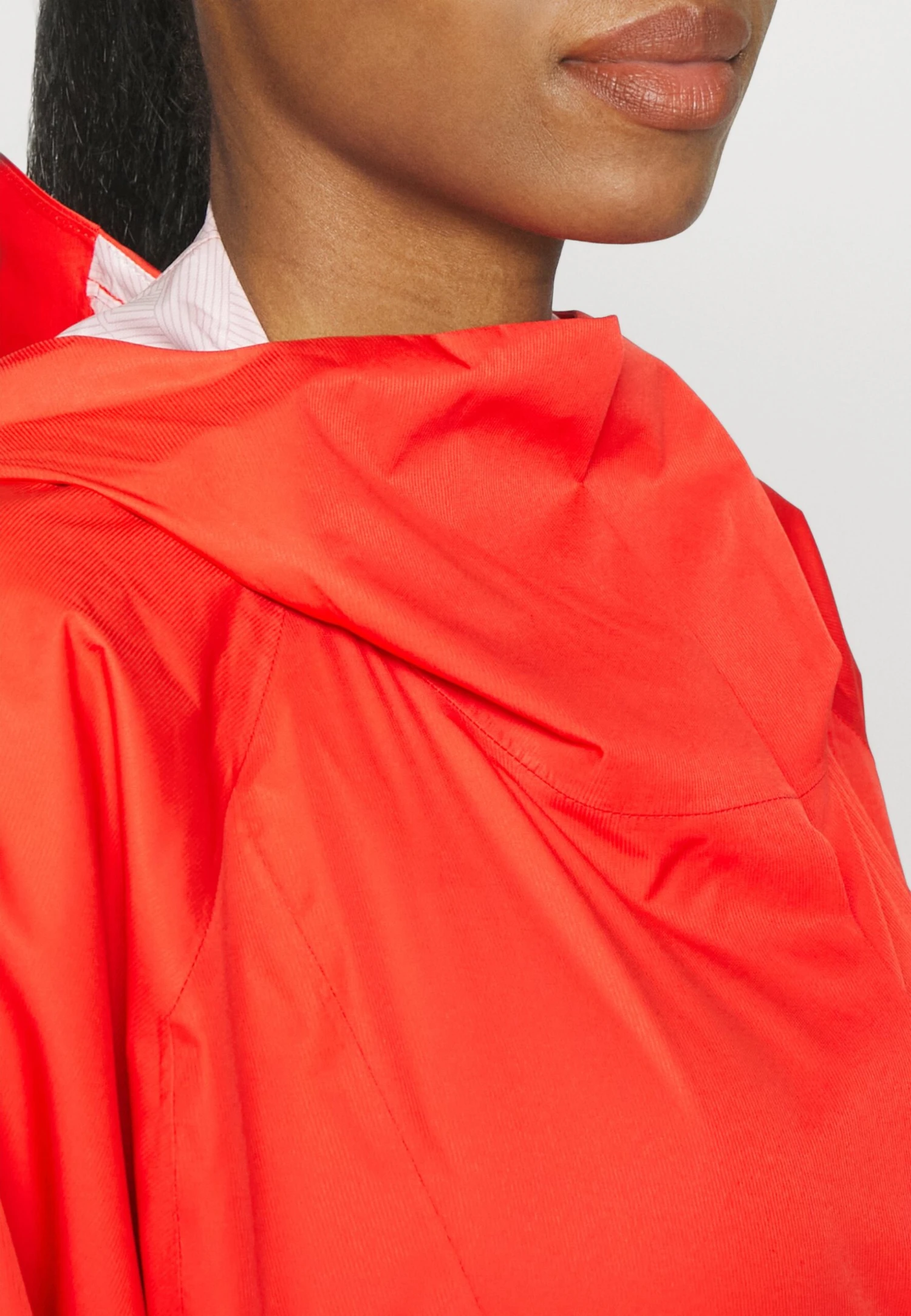 VAUDE Comyou Poncho Coat - Waterproof Jacket - Flame 10 VAUDE Comyou Poncho Coat - Waterproof Jacket - Flame - Image 8