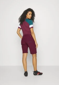 VAUDE Womens Cyclist - Outdoor Shorts - Cassis -Vaude f87d5d43fb7f4c90981add1094dbc181