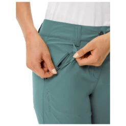 VAUDE Women's Neyland Shorts - Shorts 9 VAUDE Women's Neyland Shorts - Shorts -Vaude vaude womens neyland shorts shorts detail 3